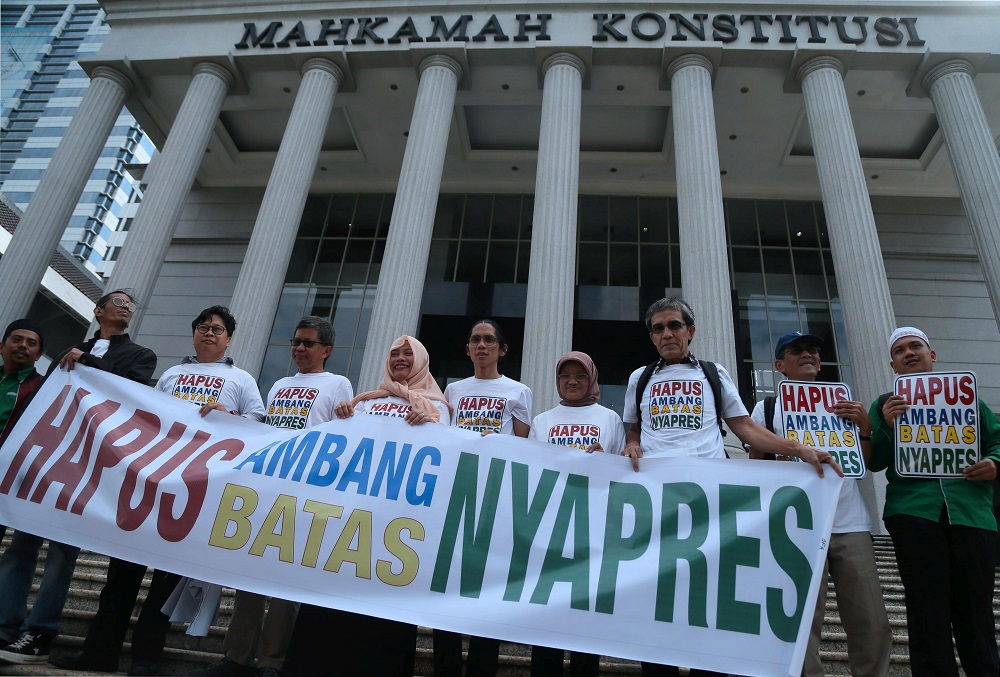 Judicial Review Mahkamah Konstitusi Atas Ketentuan Presidential ...