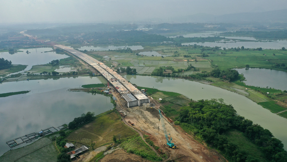 Kabupaten Karawang: Lumbung Padi Yang Jadi Kawasan Industri Terbesar ...