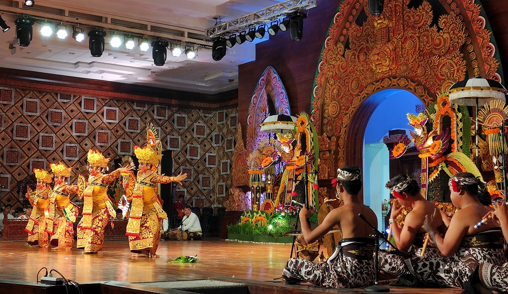 Warisan Budaya Tak Benda Milik Indonesia Diakui UNESCO – Kompaspedia